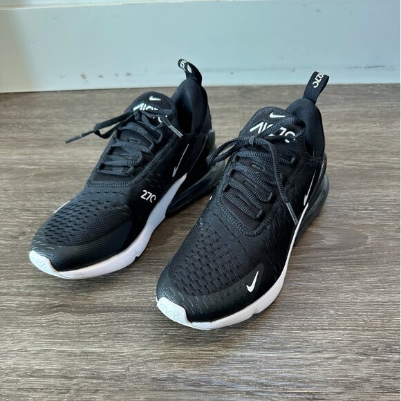 Nike Air Max 270 - Picture 3 of 7